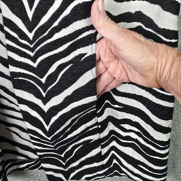 Chicos Zebra Print Knit Blazer Jacket Size 0 Slit Pockets Snap Closure - Picture 13 of 13